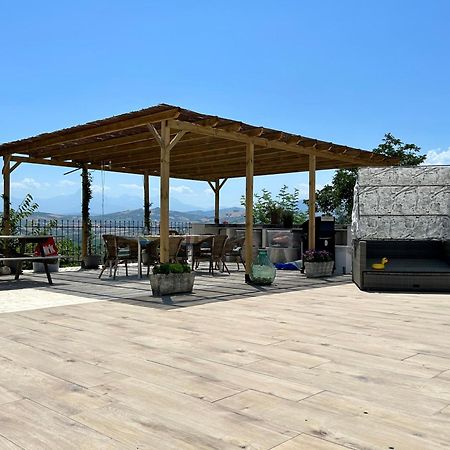 Sant'Omero Bed And Breakfast La Pecora Rosa מראה חיצוני תמונה
