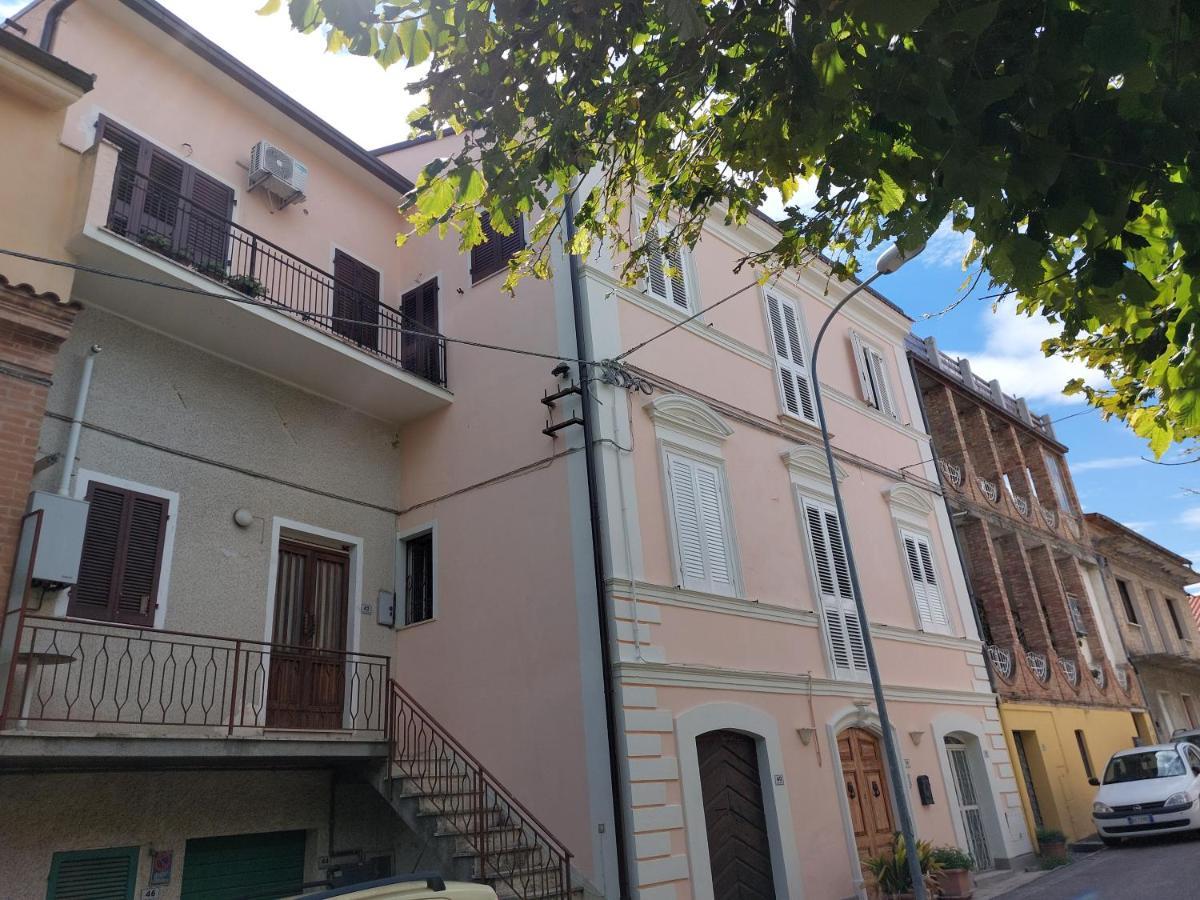 Sant'Omero Bed And Breakfast La Pecora Rosa מראה חיצוני תמונה