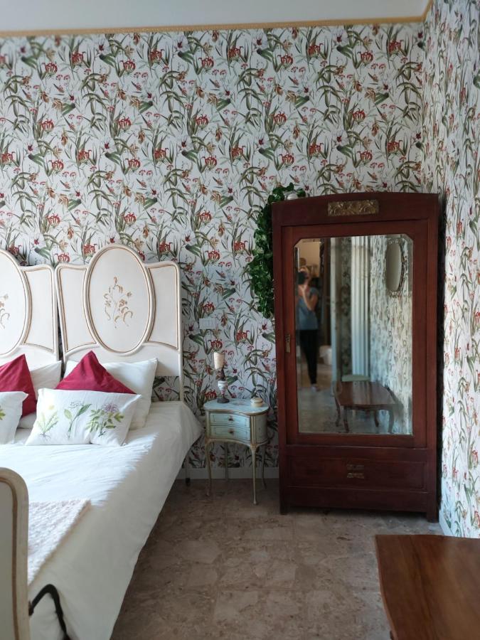 Sant'Omero Bed And Breakfast La Pecora Rosa מראה חיצוני תמונה