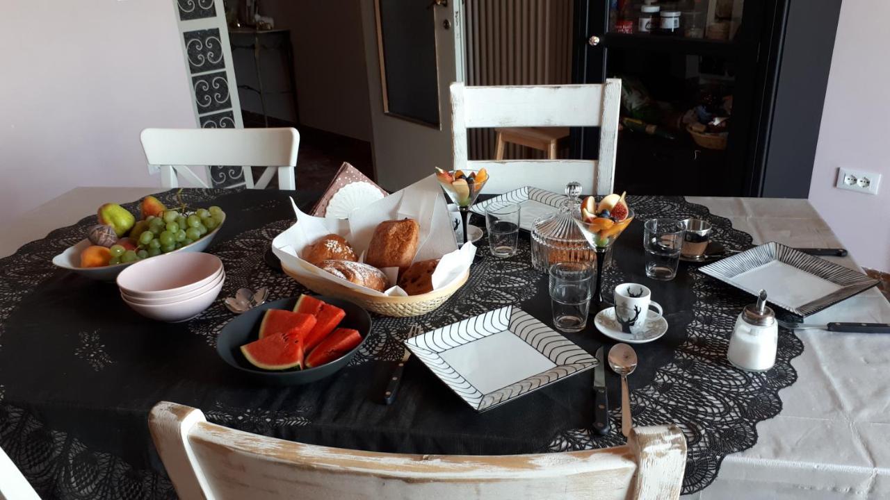 Sant'Omero Bed And Breakfast La Pecora Rosa מראה חיצוני תמונה
