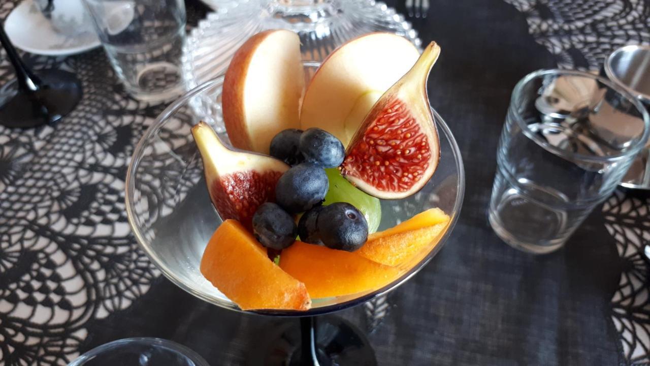 Sant'Omero Bed And Breakfast La Pecora Rosa מראה חיצוני תמונה